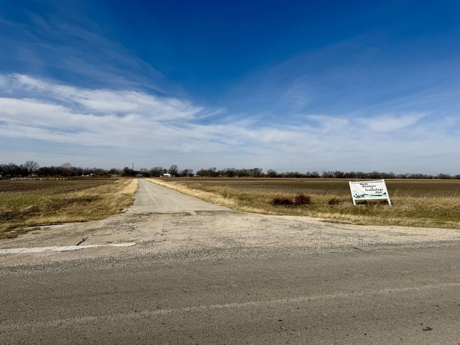 Moody Business & Technology Plaza – Industrial Park