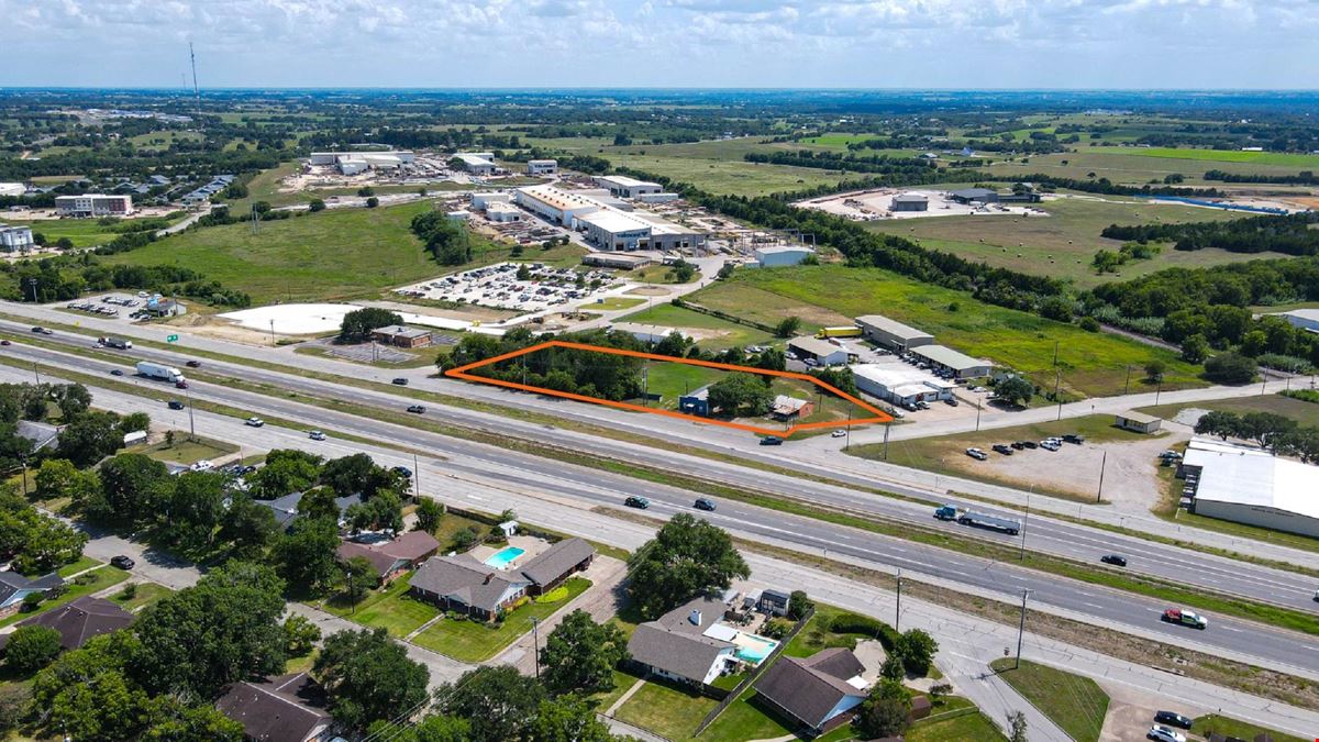 1083 Highway 290