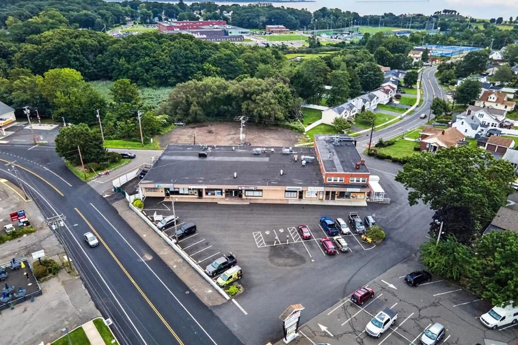 Lender Sale: 31,150 SF Shopping Center-96% Occupied | West Haven CT