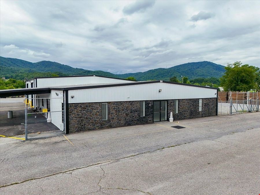 FOR LEASE