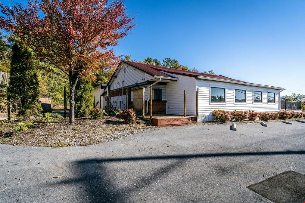 WELL-LOCATED COMMERCIAL PROPERTY IN WAYNESBORO
