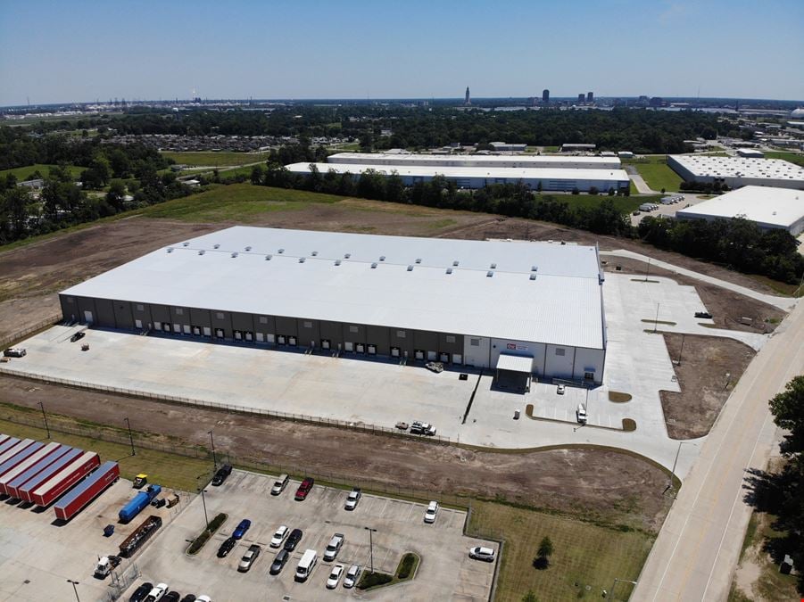 250,000 SF Cross Dock Distribution Facility