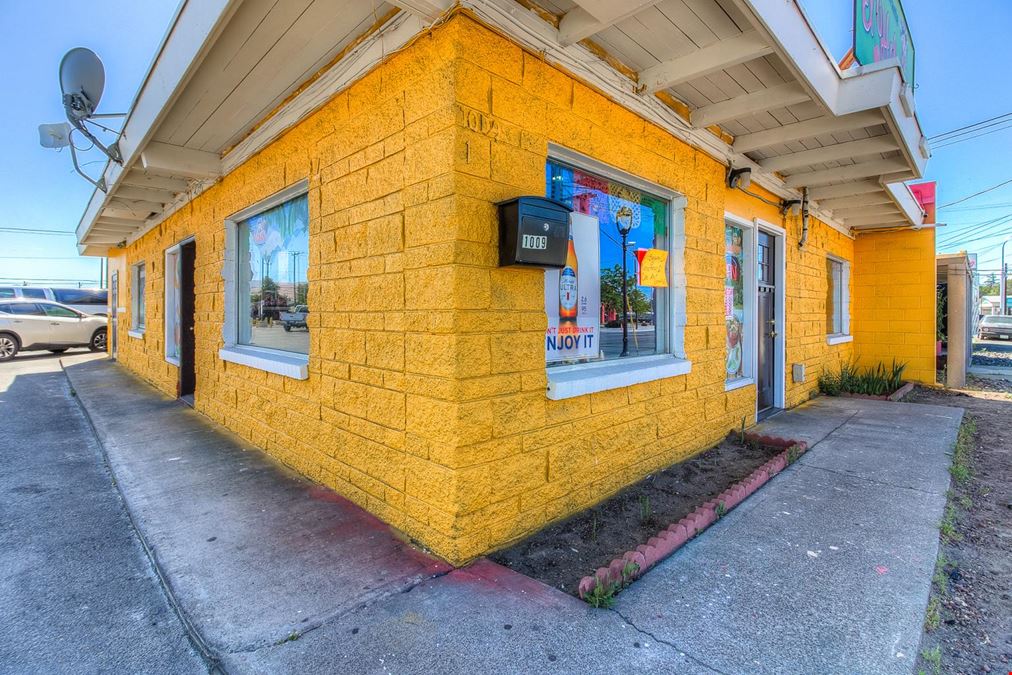 Mixed-Use Property with 4 Retail Spaces in Yakima, WA