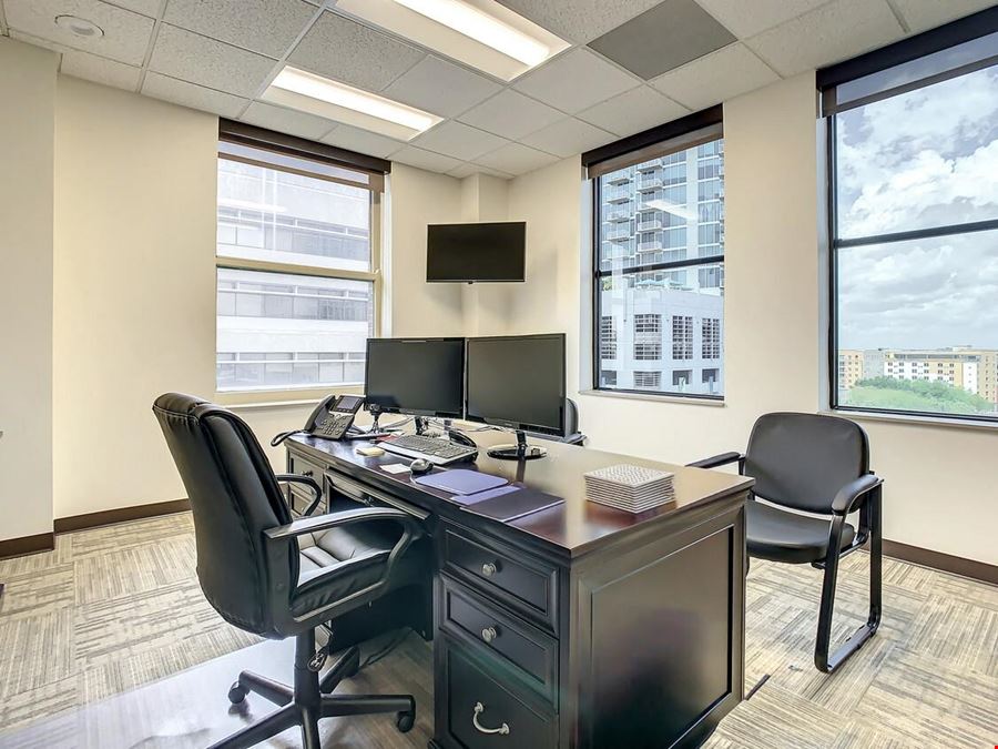 8TH Floor Office Space in a Historic Landmark