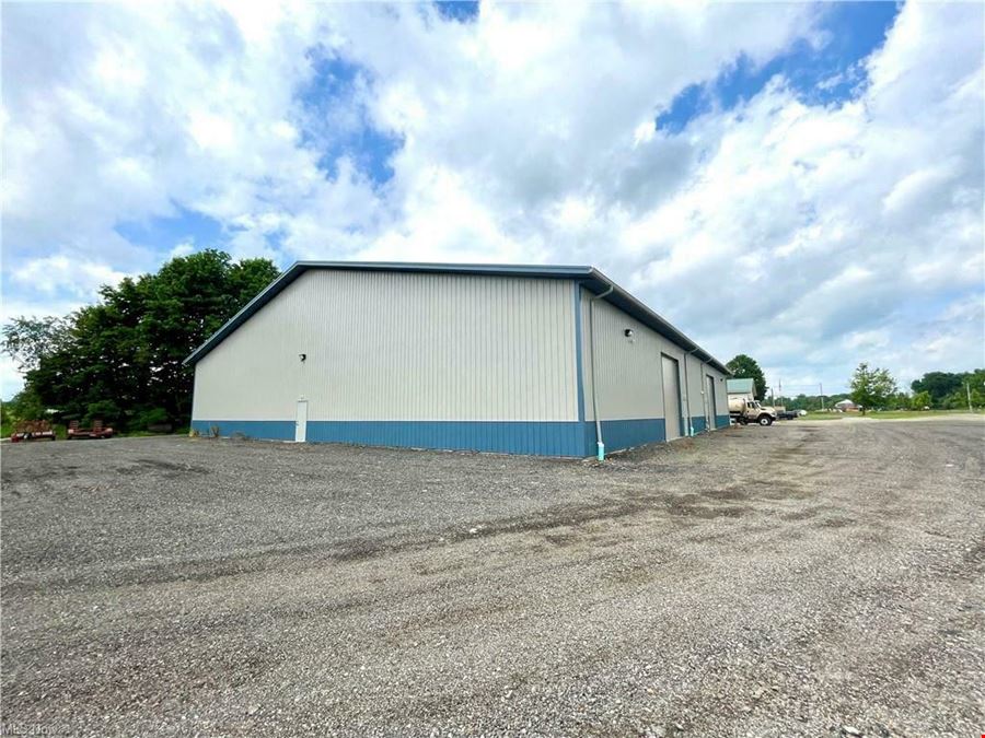 Light Industrial Building for Lease