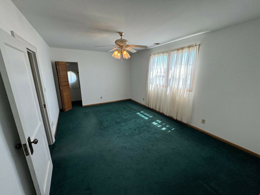200 W 61st Ave