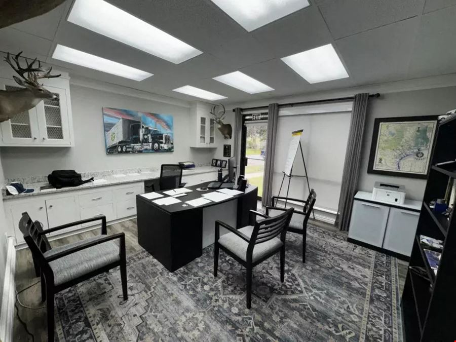 406 W Brin St - Professional Office Building