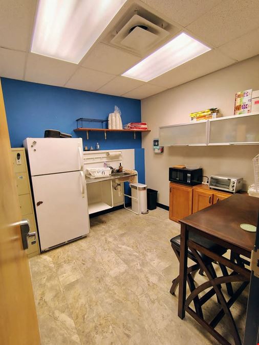 Professional Healthcare/Wellness Office Space For Rent (South Asheville - Royal Pines)