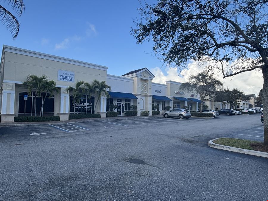 Promenade Shoppes at Pine Gardens