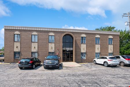 Preview of Commercial space for Rent at 10220 S Cicero Ave