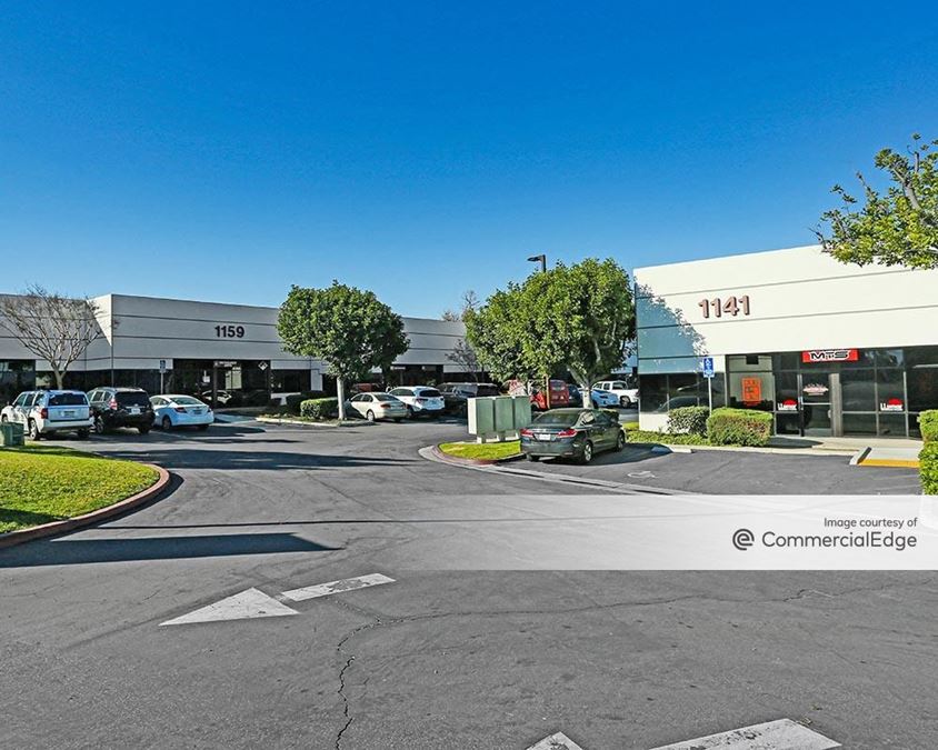 Lincoln Commercenter