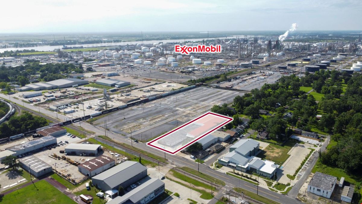 ±41,000 SF Warehouse Near ExxonMobil
