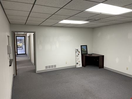 Preview of commercial space at 905 N Macomb St