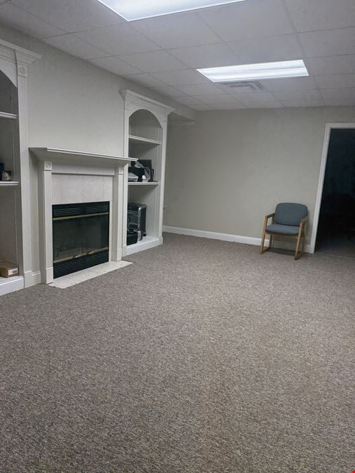 5215 Highway Ave #100