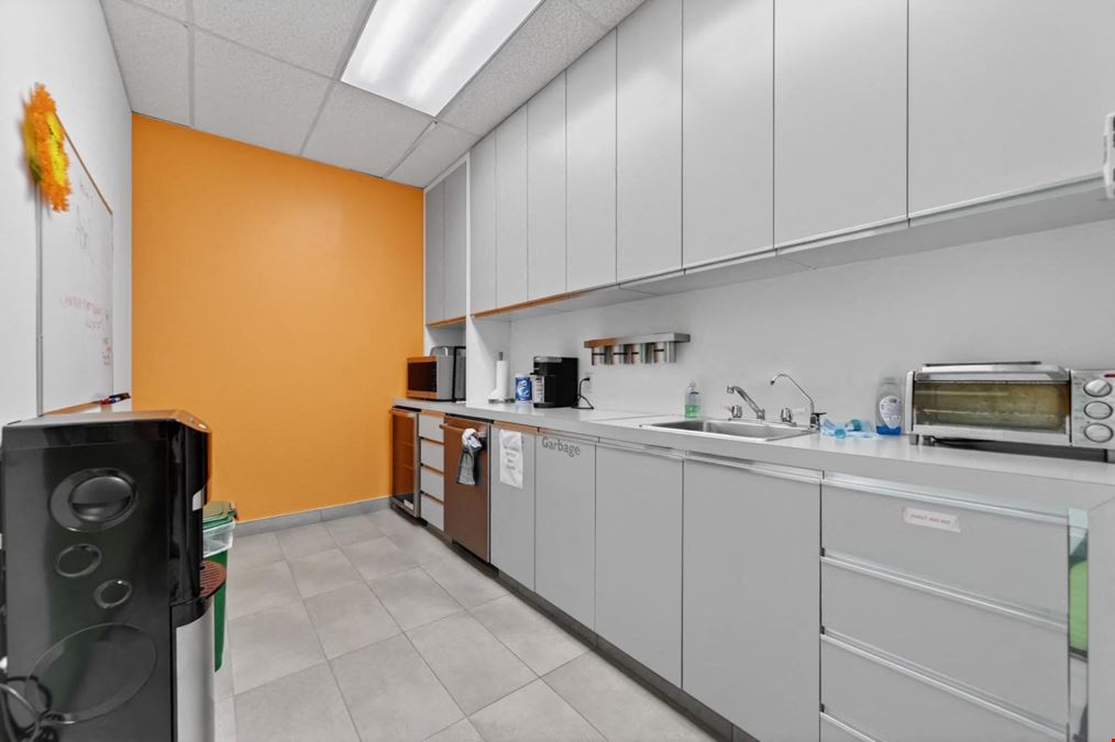 Office Sublease - Vintage Tower II 