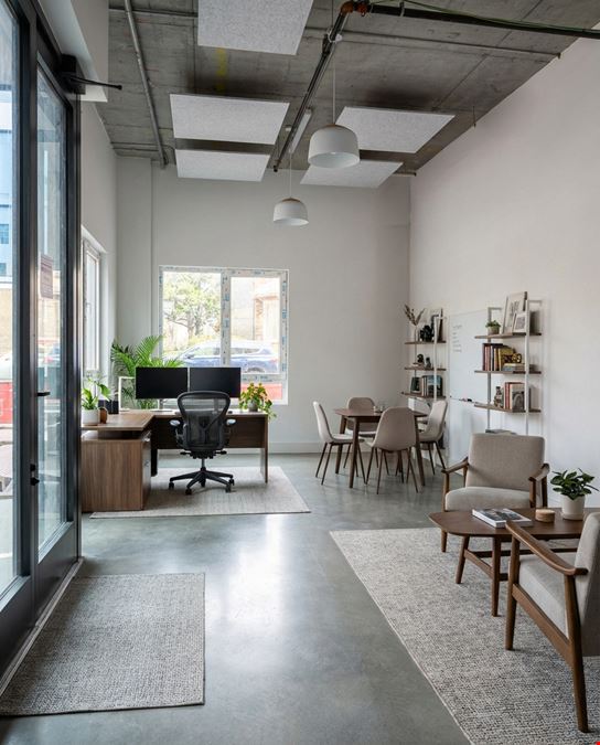 700 SF | 706 E 32nd Street | Vanilla Box Retail Space with Glass Frontage for Lease