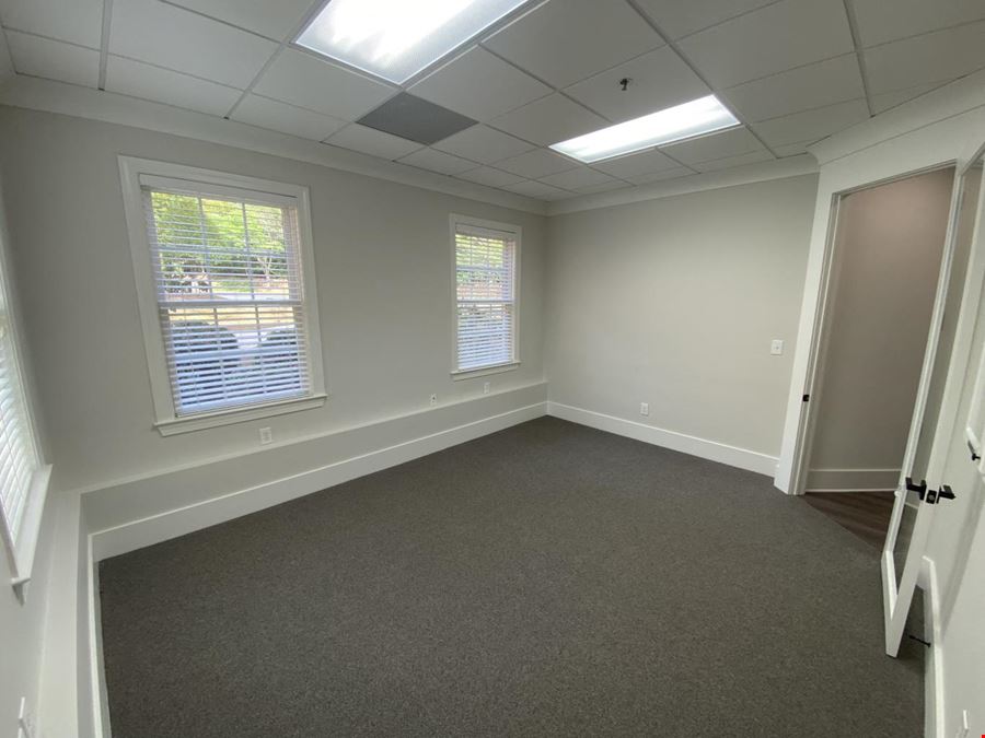 295 West Crossville Road Suite 320