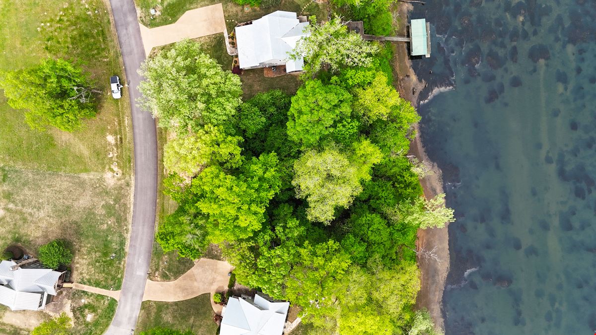 Lot at Rivers Edge