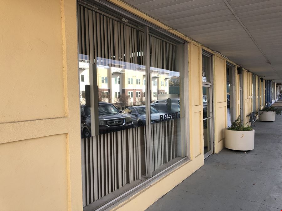 6978 Main Street 