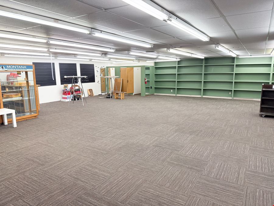 West Lubbock Flex Space