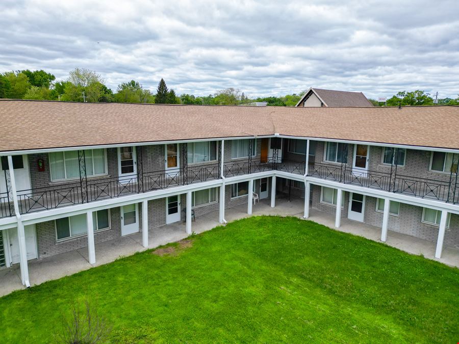 Courtyard Apartments