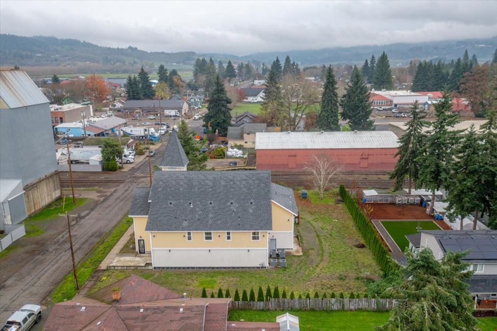 205 6th St.