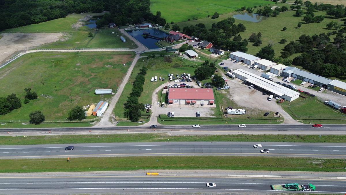 3145 I-30 Frontage Rd