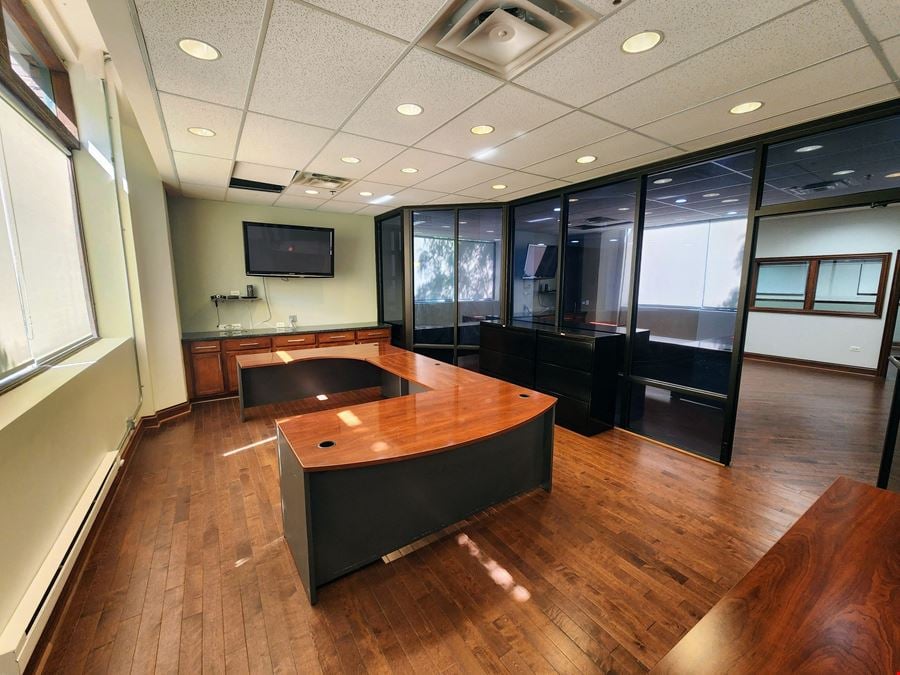 The Moser Building |  Printer's Row | Move-In Ready Office Space