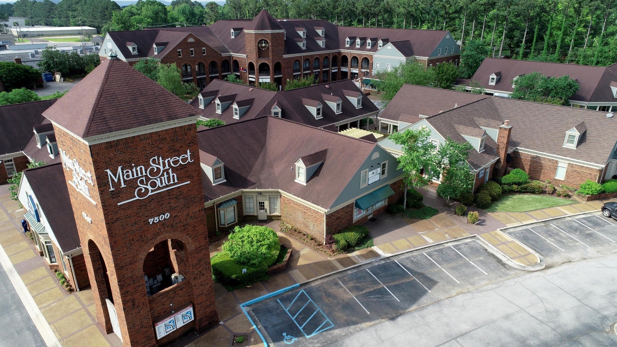 Main Street South - 7500 S. Memorial Pkwy, Huntsville, AL