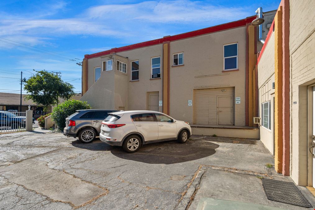 Owner User/Investment Opportunity: Restaurant + Apartment in Lemoore, CA