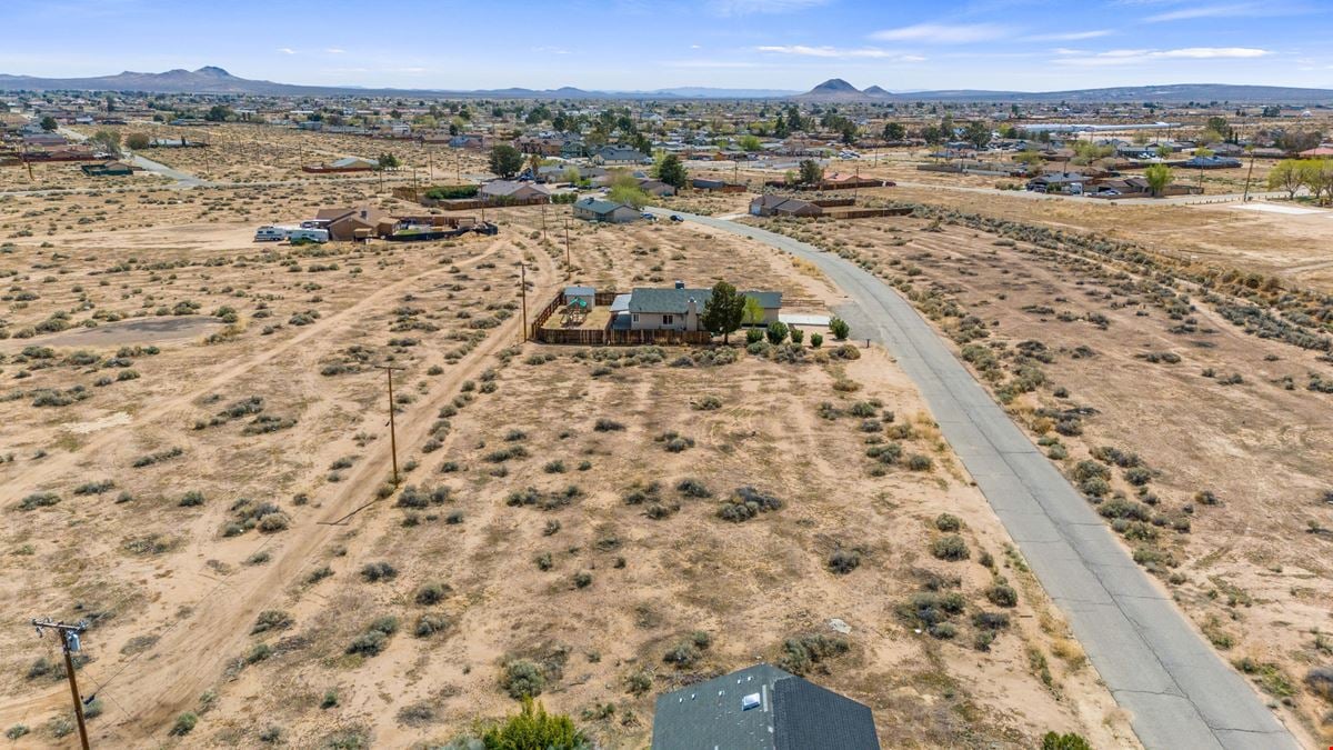 ±0.24 Acres of Level Land in California City