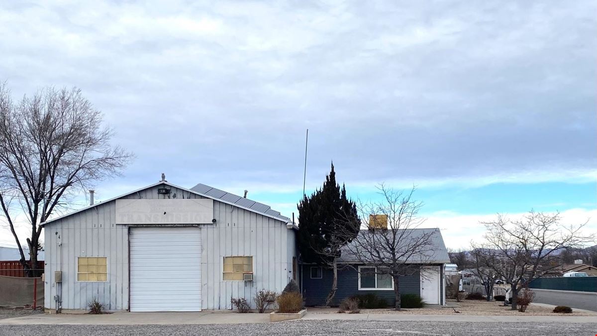 Commercial Shop Building with Good Exposure