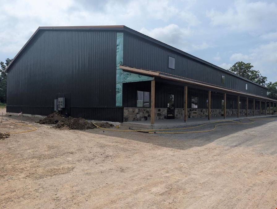 I-43 Business Suites