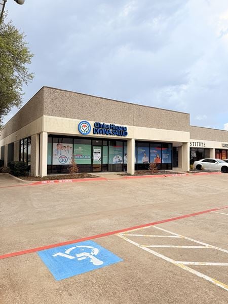 Preview of commercial space at 2045 Forest Lane
