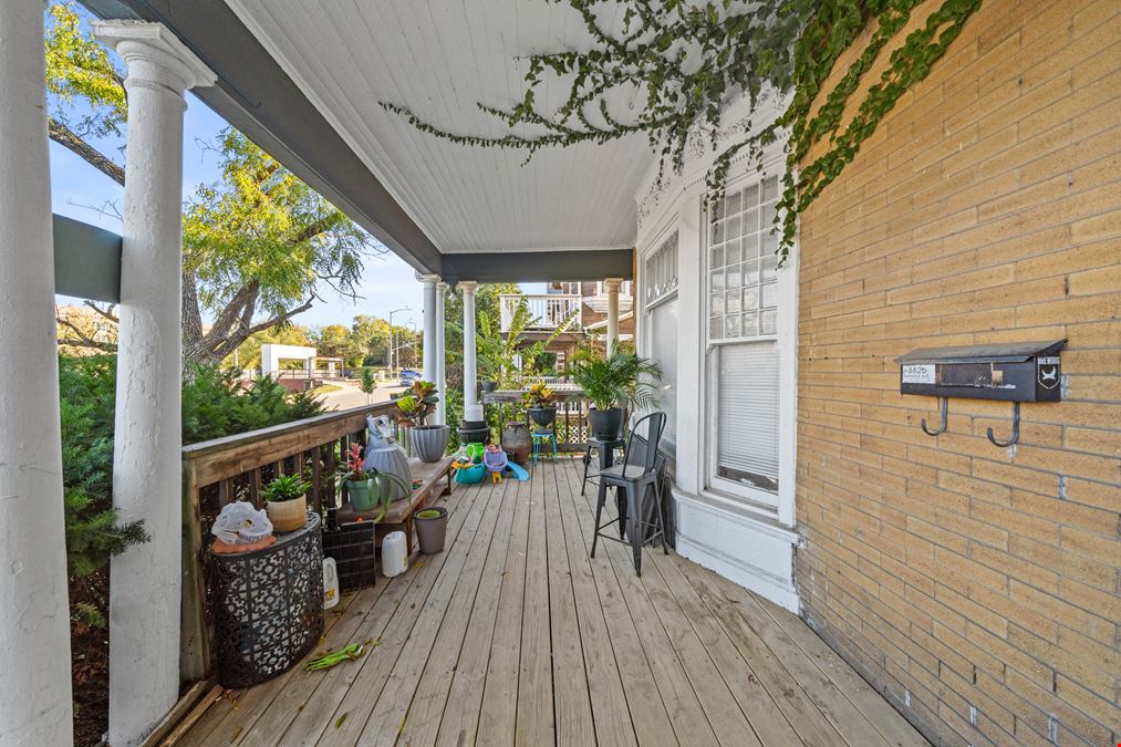 3826 Warwick