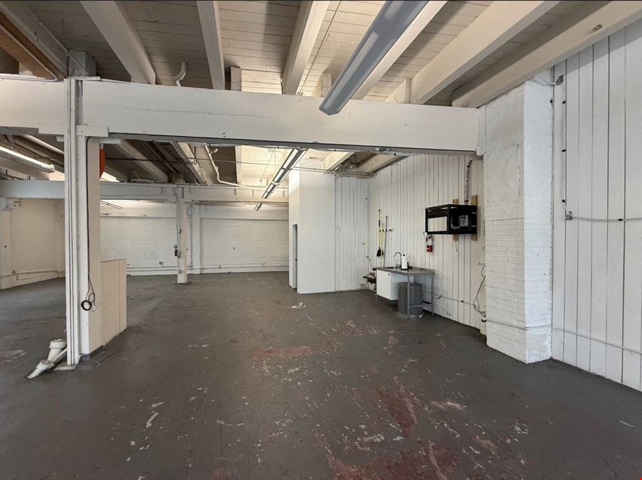 3131 Western Avenue