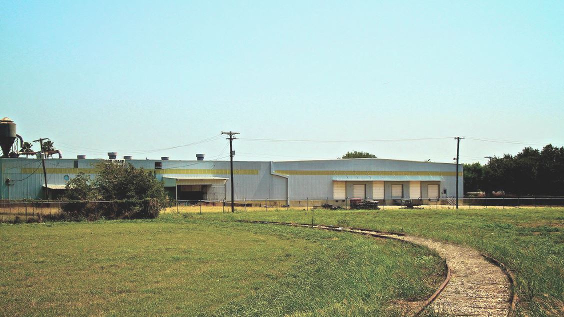 715 W Pike Blvd