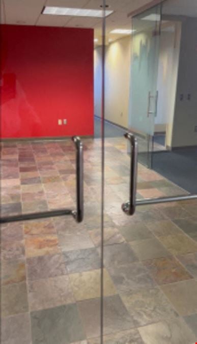4257 SF Suite 650 Professional Office/ Medical Space Available in Pittsburgh, PA 15220