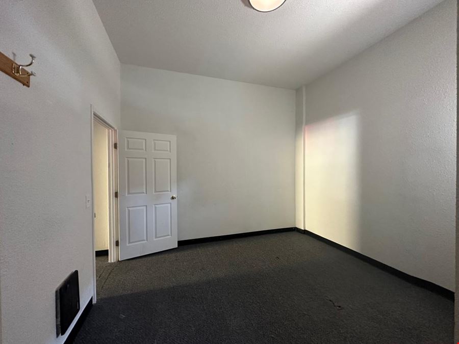 206 Vine St.
