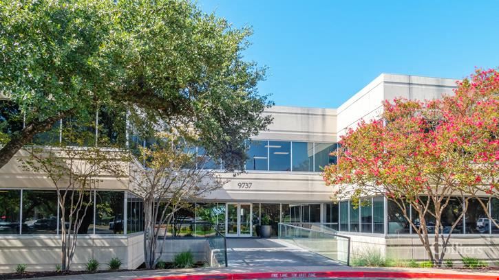Arboretum Atrium | Premium Office Space for Lease in Northwest Austin's Arboretum District