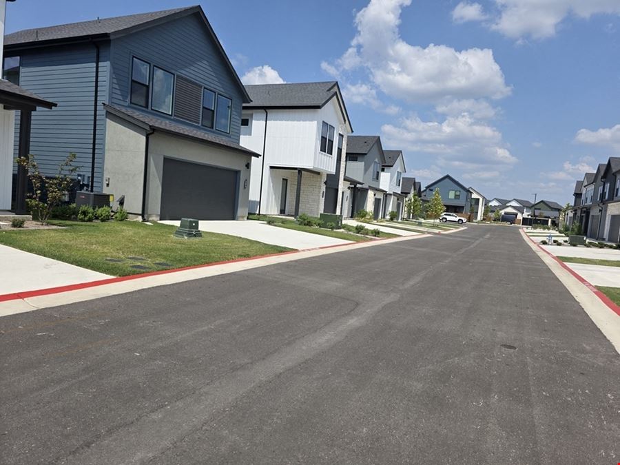 12 Oaks Village