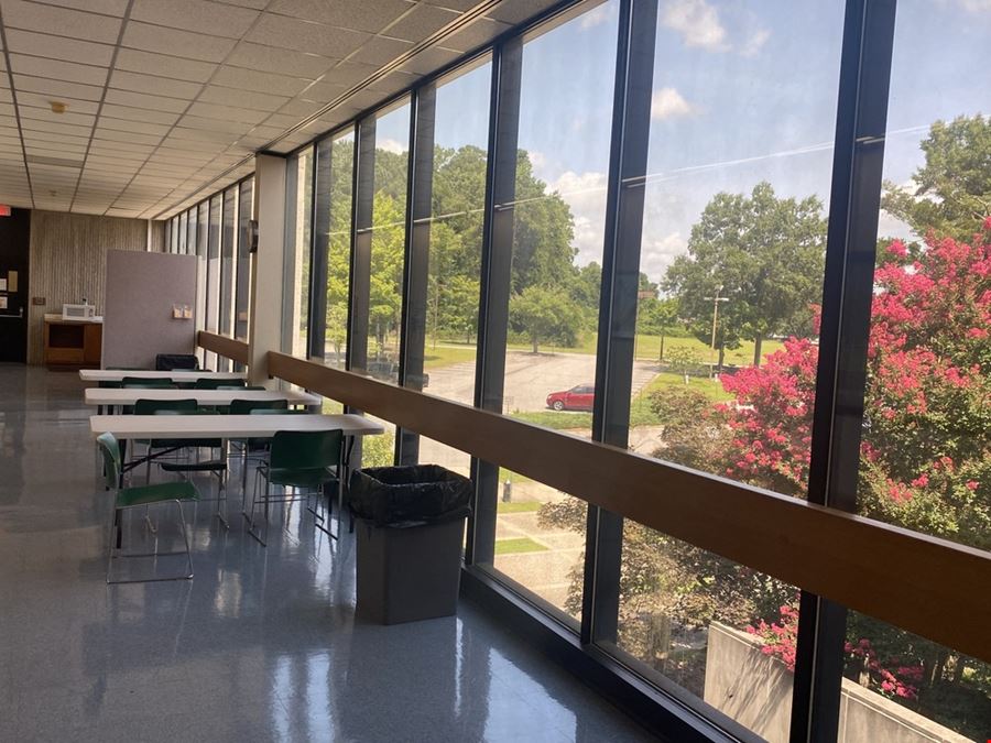 106,000 S.F. Office/Call Center