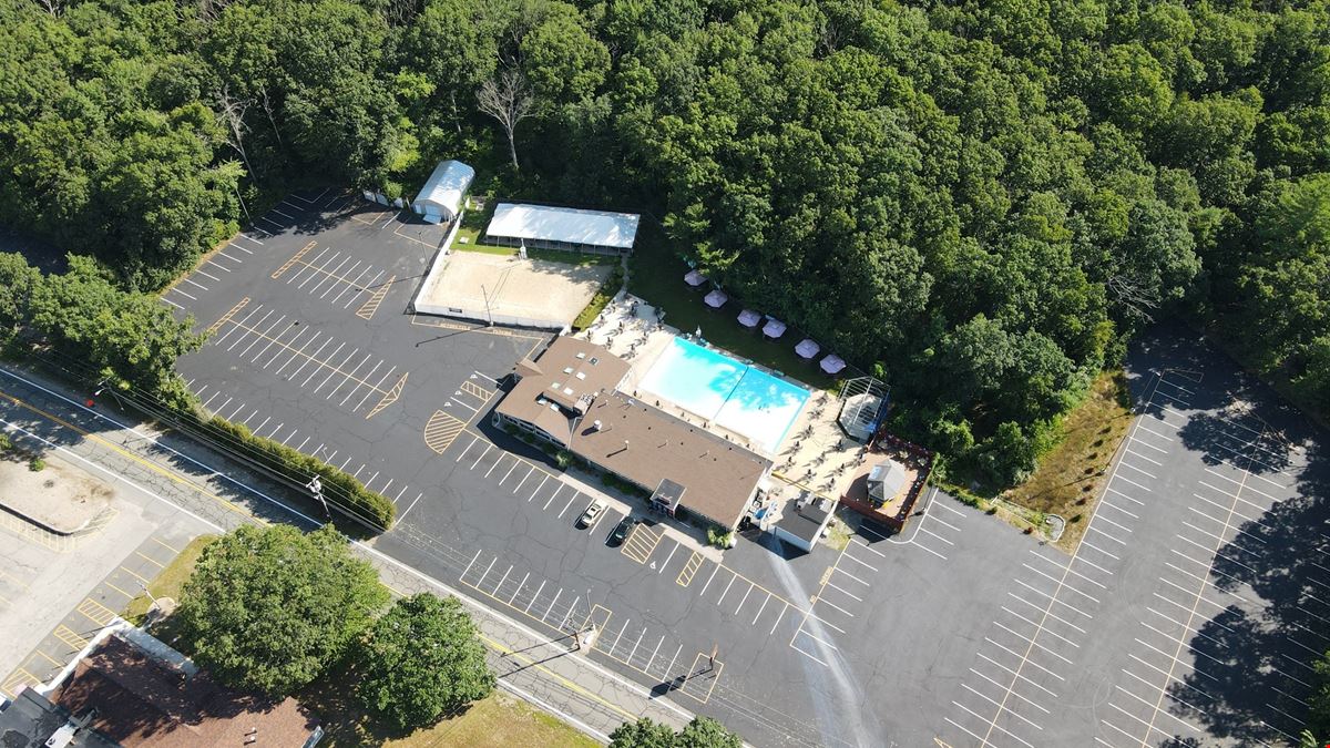 325 Farnum Pike