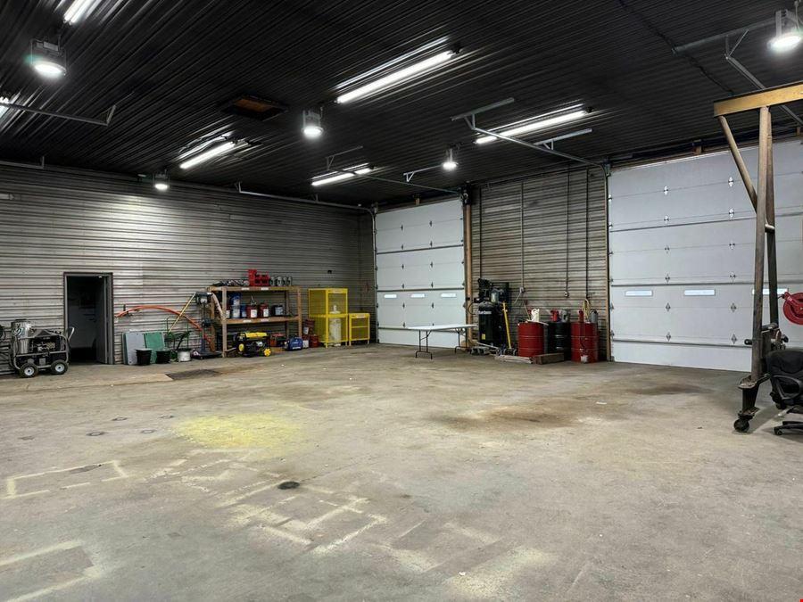 Gas, KS Office Warehouse