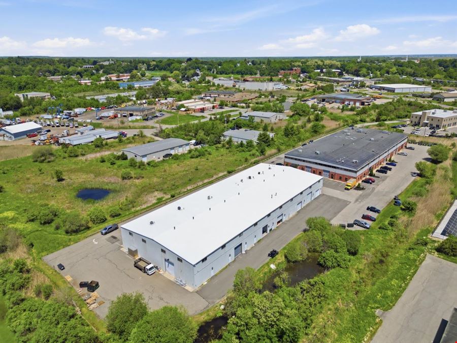Class B 2,929sf Industrial Flex Condominium for Lease in Newburyport, MA