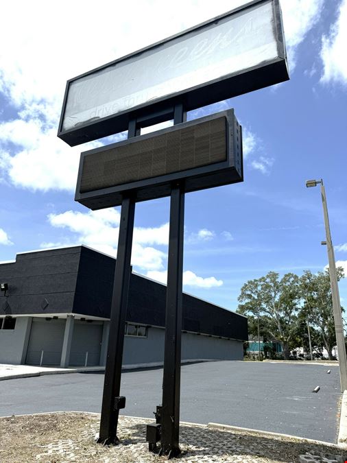PREMIER TAMPA SHOWROOM- 13,296 SF Freestanding Building 1.42 ACRES  Signalized corner  LED Billboard Signage