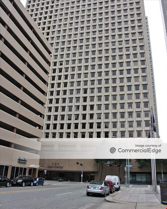500 Dallas St