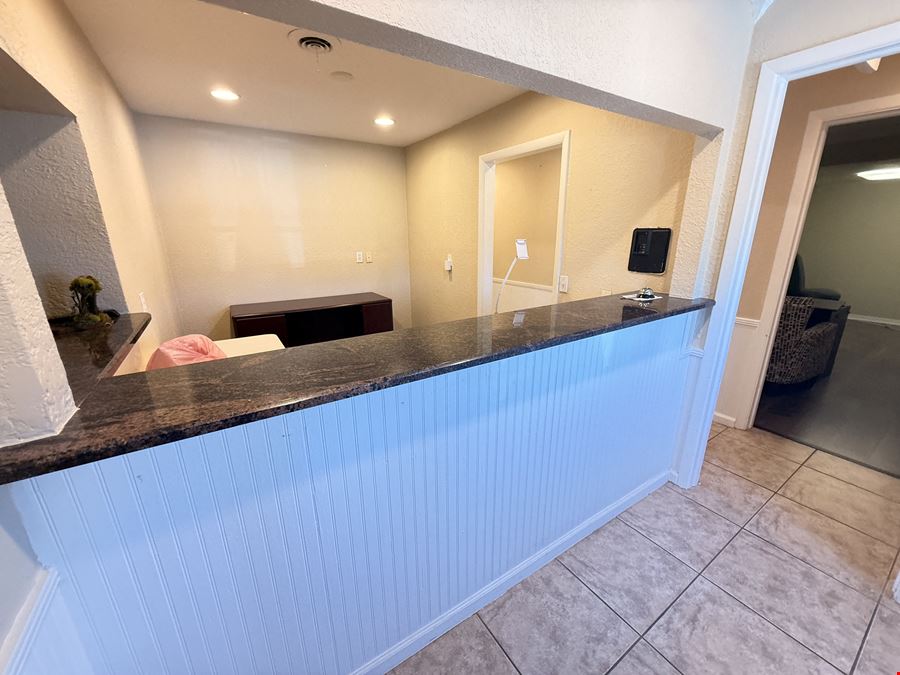  Updated Office Suites + Optional Live/Work Apartment | 4,532 SF | Downtown New Port Richey