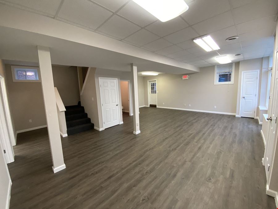 1530 S Big Bend Blvd