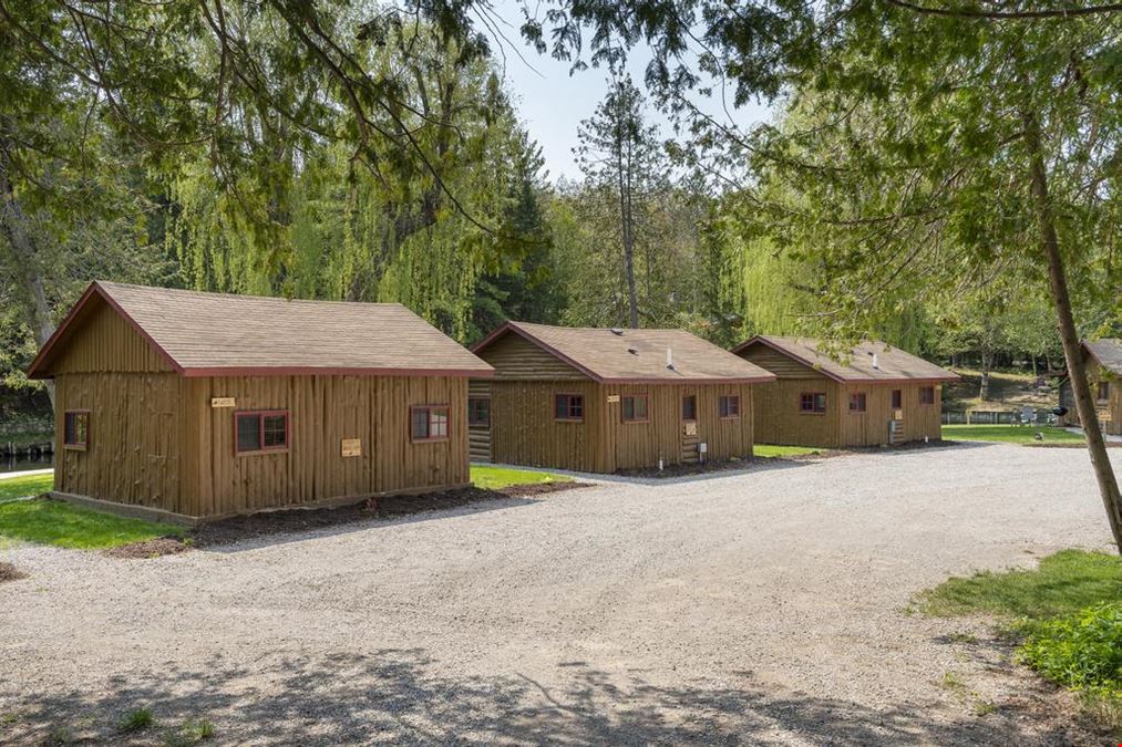 Reed's On The River - Cabin 3